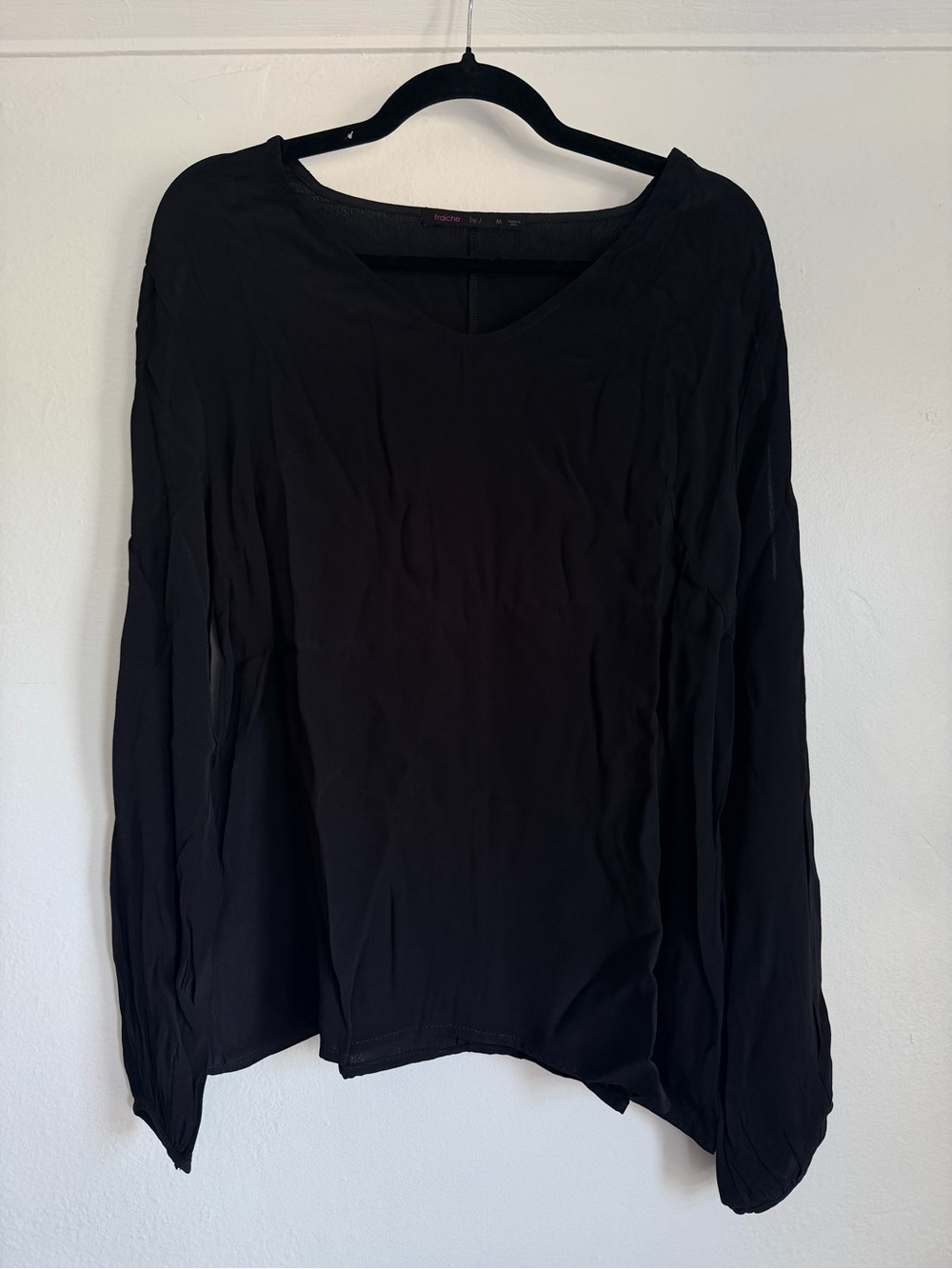 Women’s Black V-Neck Long-Sleeve Blouse by